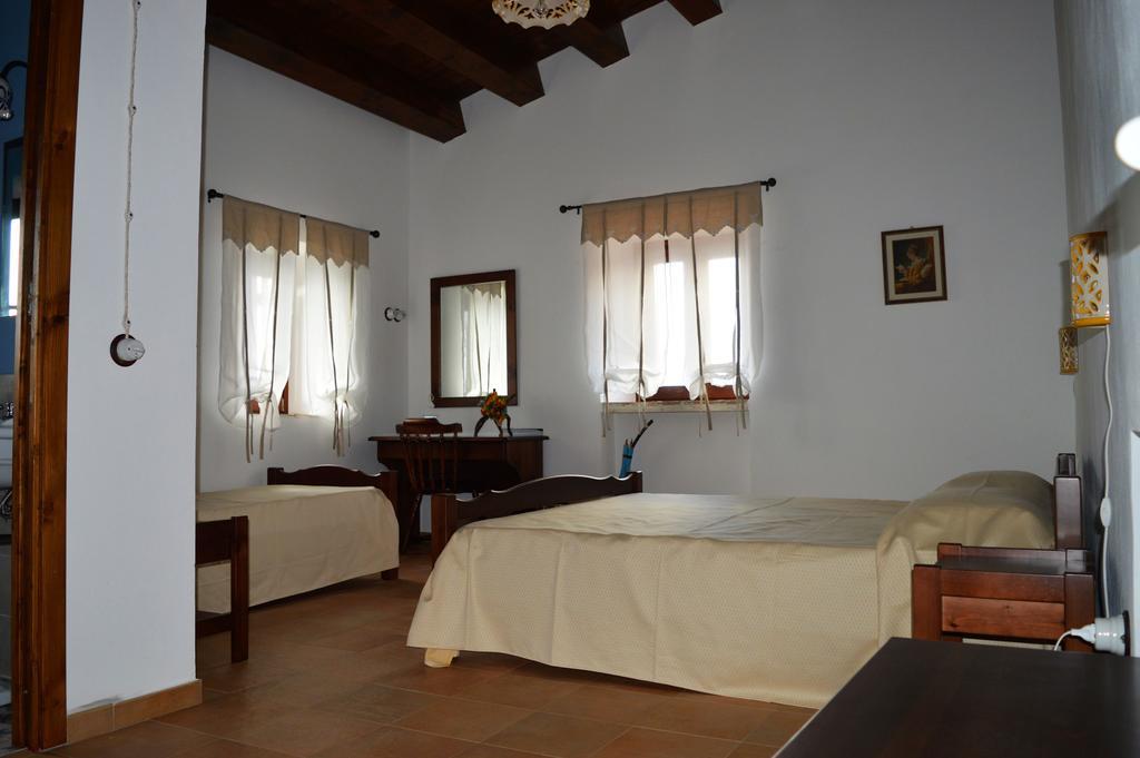 Villa Agriturismo Pattina Pettineo Exterior foto